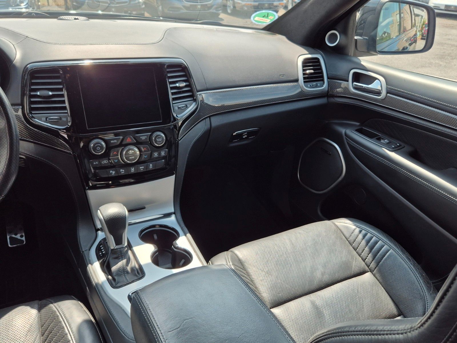 Fahrzeugabbildung Jeep Grand Cherokee Trackhawk/1A Historie/Gasanlage