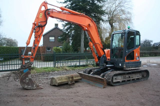 Doosan DX80 2014 8000KG graafmachine minigraver