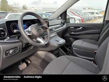 Mercedes V 220 - 4