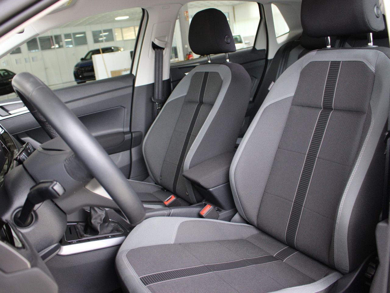Fahrzeugabbildung Volkswagen Polo 1.0 TSI Style Matrix/ACC/Navi/PDC