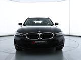 BMW 330e   LED|Navi|CarPlay|Sitzhzg - BMW 330 Touring Kombi Gebrauchtwagen