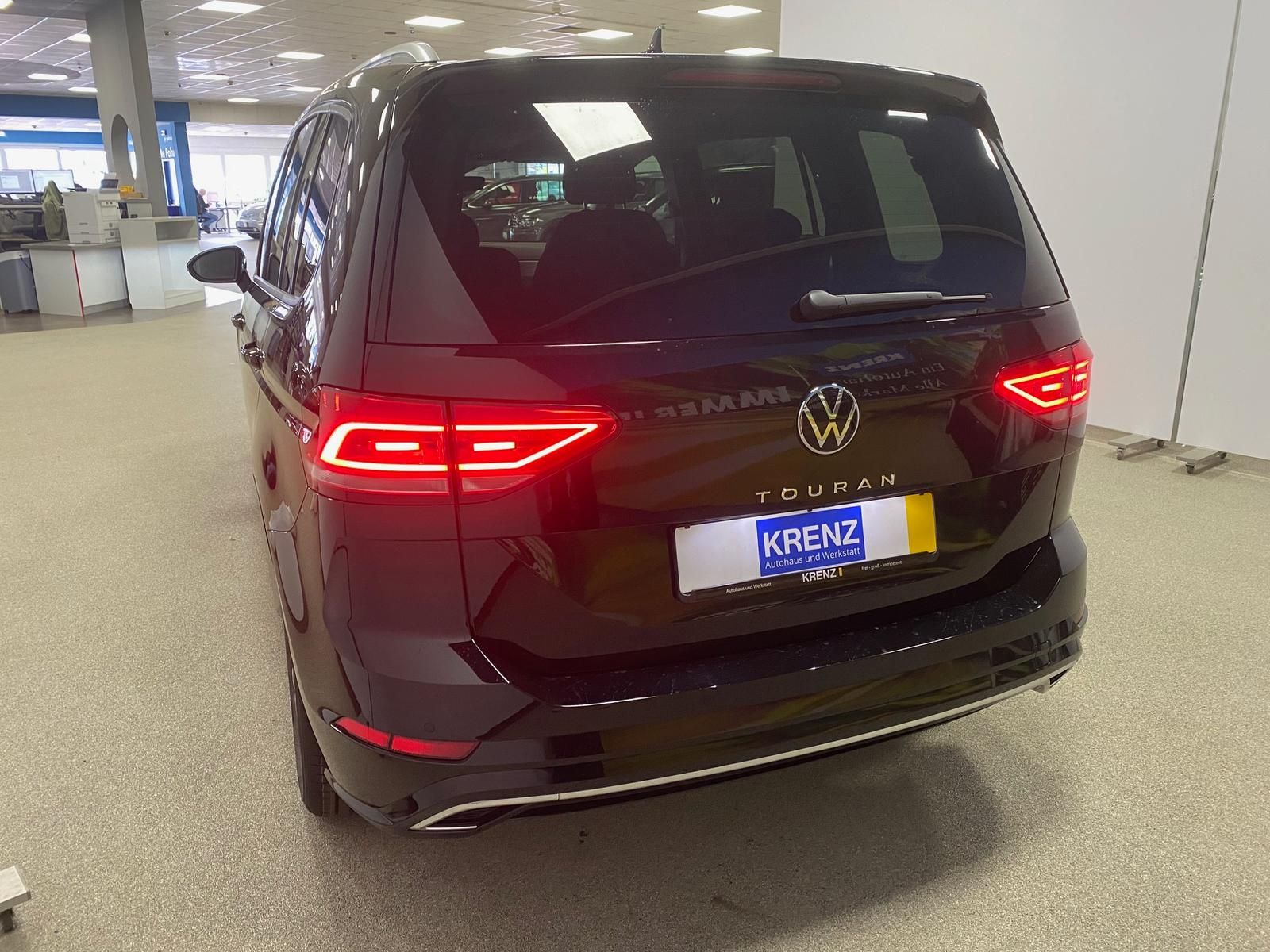 Fahrzeugabbildung Volkswagen Touran 1.5 TSI R-LINE COMFORTLINE DSG+ACC+AHK