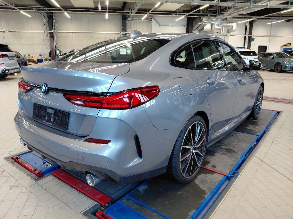 Fahrzeugabbildung BMW 220 Gran Coupé xDrive HuD LED Keyless Memory
