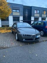 Alfa Romeo 159 2.2 JTS Distinctive - Alfa Romeo 159: Limousine