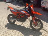 KTM 690 SMC R Supermoto A2 - Offers matching your search criteria