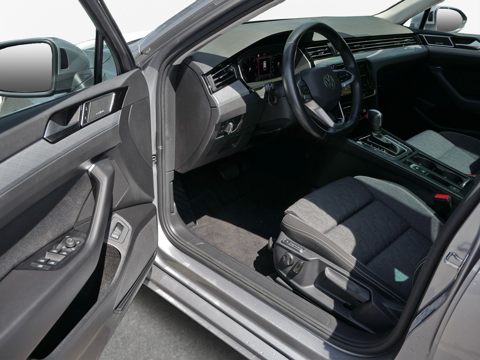 Volkswagen Passat Variant - Bild 14