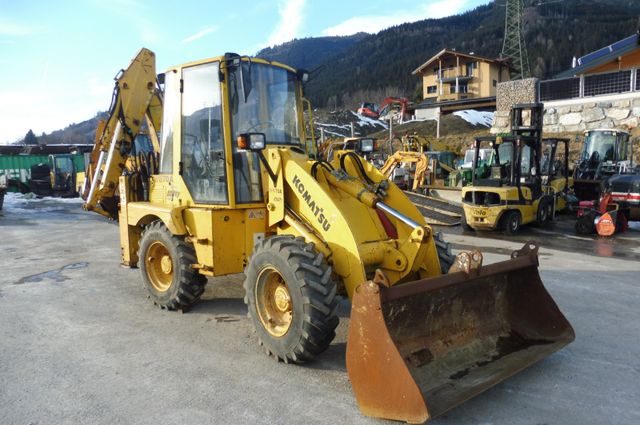 Komatsu WB 70A