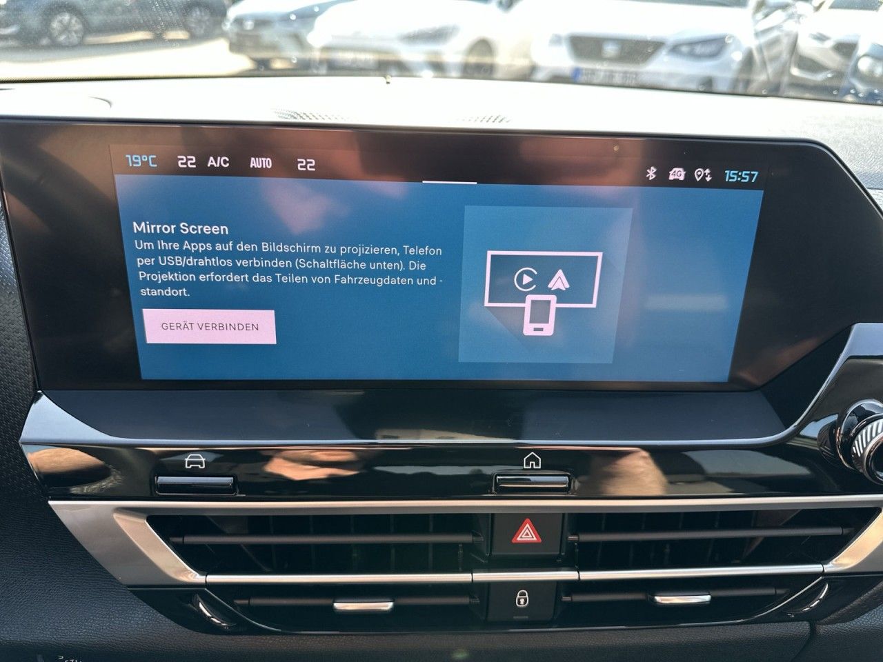 Fahrzeugabbildung Citroën C4 PureTech 130 EAT8 Shine