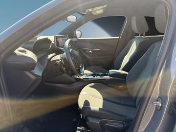 Peugeot 2008 1.2 PureTech 130 Allure KAMERALEDSHZG