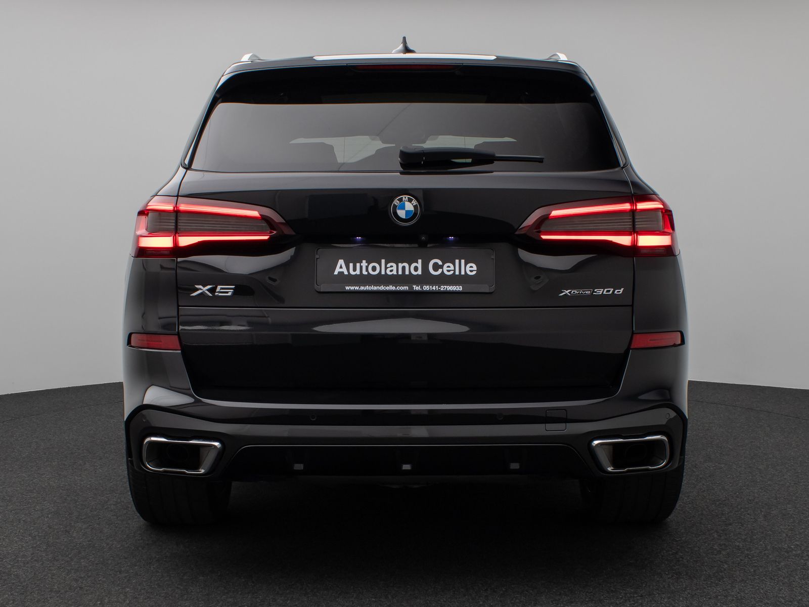 Fahrzeugabbildung BMW X5 xD30d M Sport Panorama 360°HUD HiFi Komfort