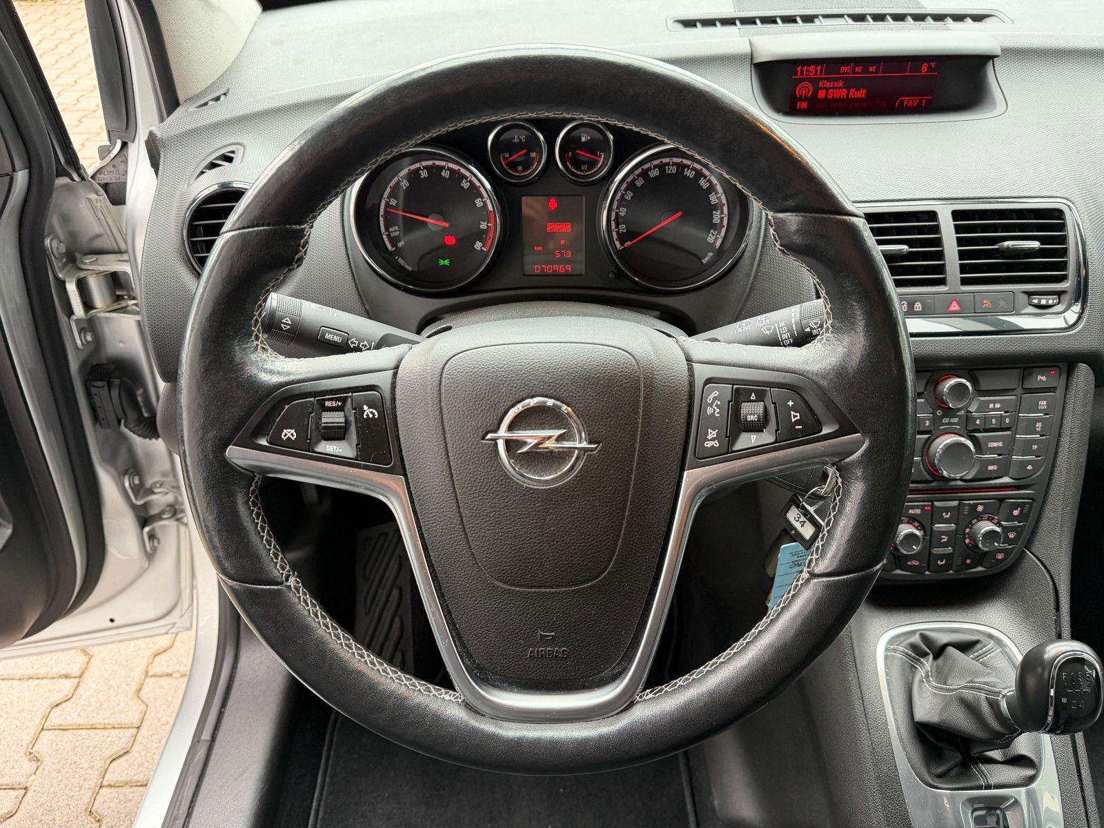 Fahrzeugabbildung Opel Meriva B Drive 120PS SHZ/PDC/LHZ!