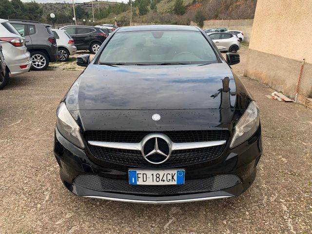 Mercedes-Benz Mercedes-benz A 200 d Automatic Premium