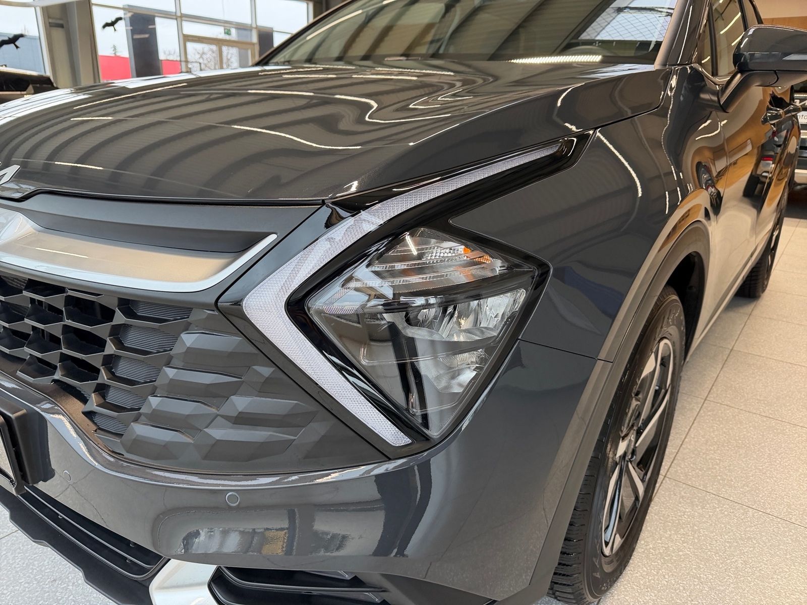 Fahrzeugabbildung Kia SPORTAGE 1.6T 2WD VISION KOM