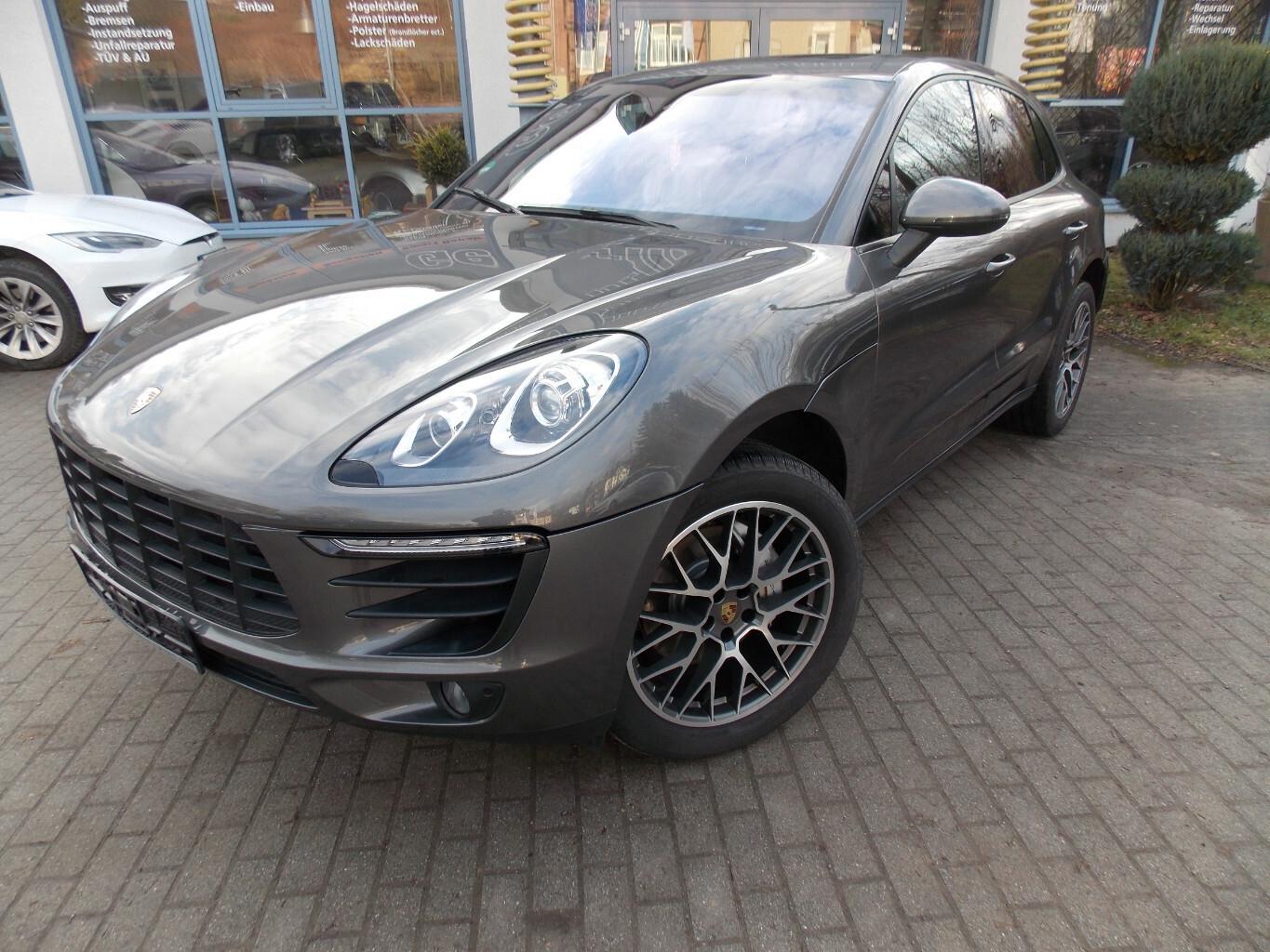 Porsche Macan S
