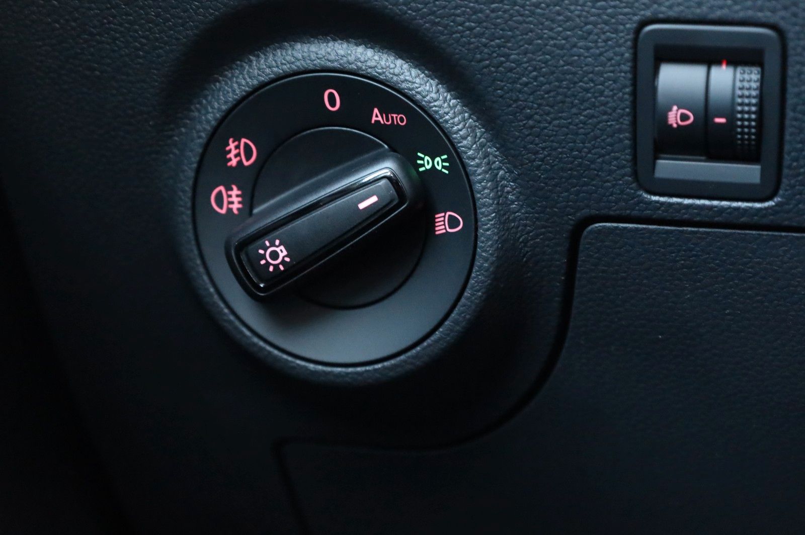 Fahrzeugabbildung SEAT Ibiza Style 1.0 TSI Edition *FULL LINK *LED