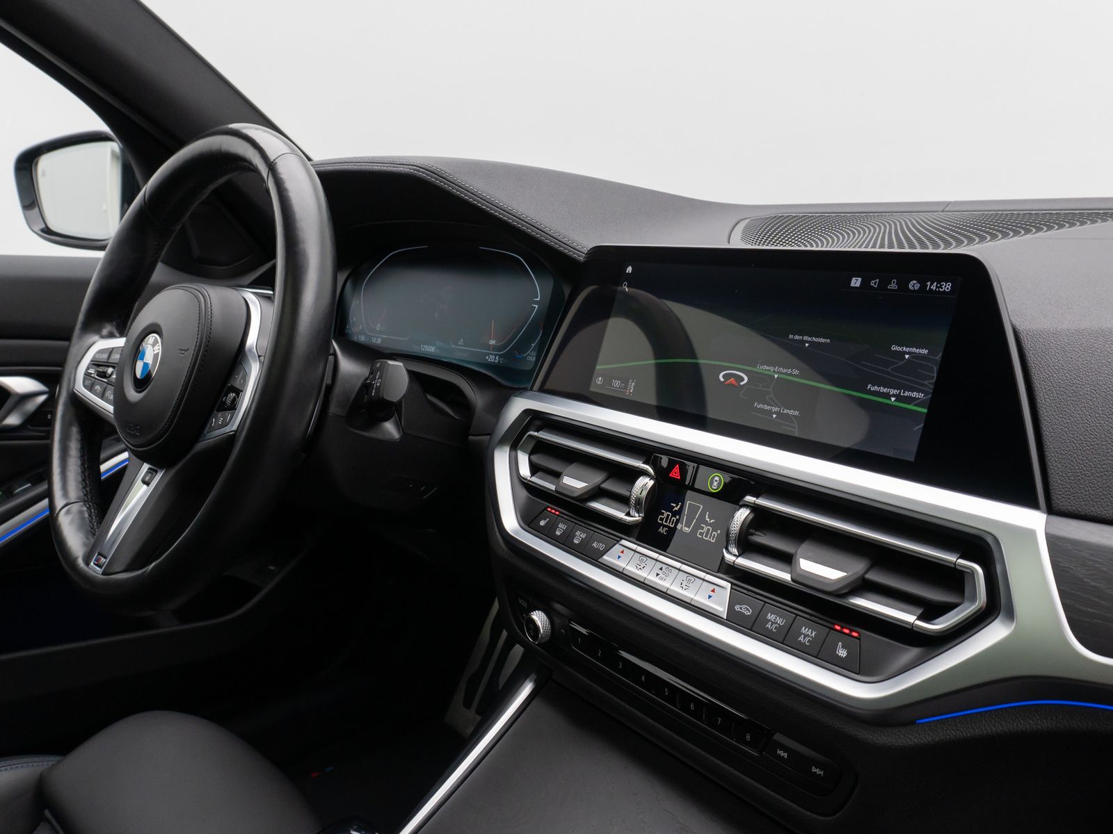 Fahrzeugabbildung BMW 320d xD M Sport Panorama Laser Kamera DAB HiFi
