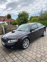 Audi A4 2.0 T FSI quattro - - Audi A4: 0t Fsi