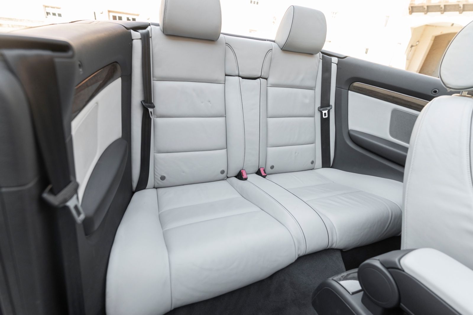 Fahrzeugabbildung Audi S4 Cabriolet 4.2 quattro TEMPOMAT M+S LEDER