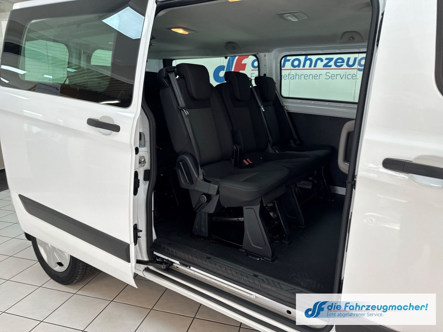 Fahrzeugabbildung Ford Transit Custom 320 L2 Trend 2.0 TDCi EU6d Dyn. K
