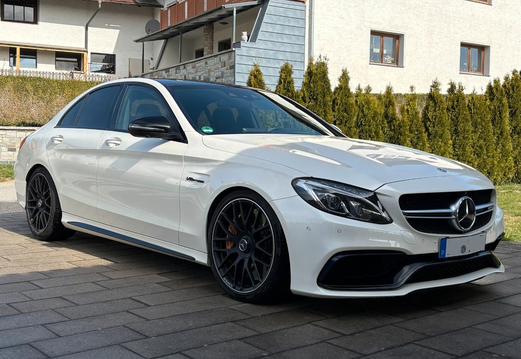 Image of Mercedes-Benz C 63 AMG