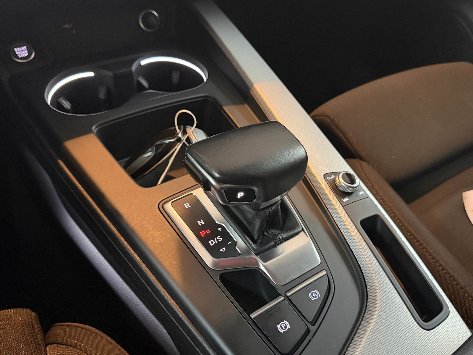 Fahrzeugabbildung Audi A5 Sportback 45 TFSI quattro /VIRTUAL/KAMERA/SHZ