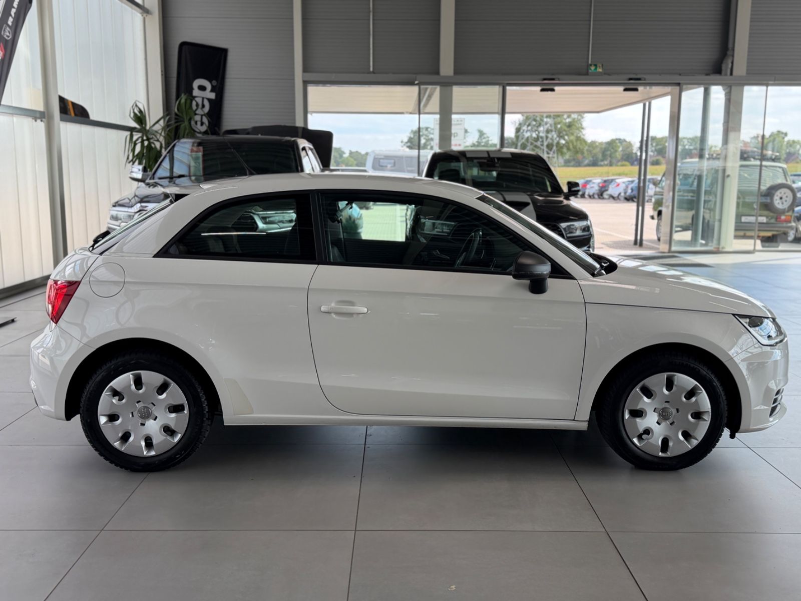 Fahrzeugabbildung Audi A1 1.0 TFSI 1.Hand Klima Tempomat Komfort Paket