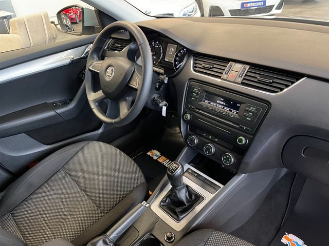 MYAUTOCENTER – Gebraucht- und Jahreswagen mit Werkstattservice in Pfaffenhofen Skoda Octavia Combi Ambition *2. Hand*Klima*PDC*Radio*