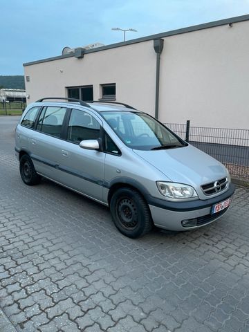 Opel ZAFiRA  Benzin