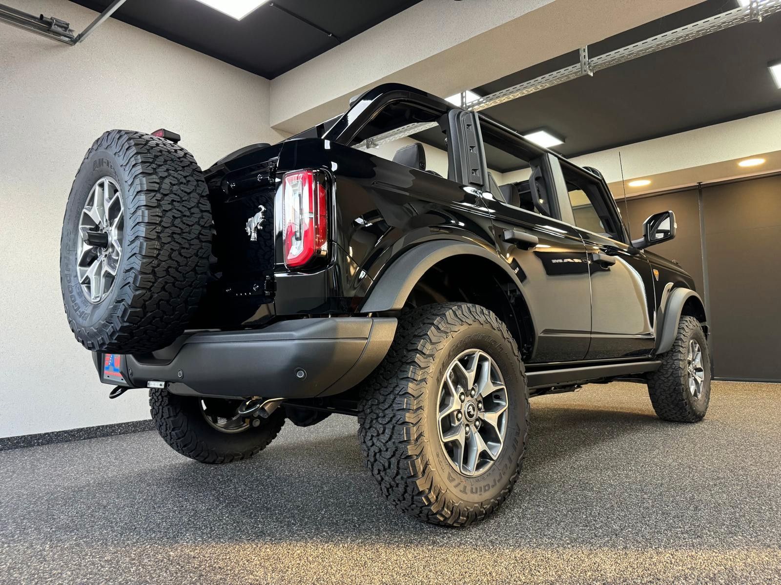 Fahrzeugabbildung Ford BRONCO BADLANDS ADVANCED-ECOBOOST 4x4-FIRST EDIT