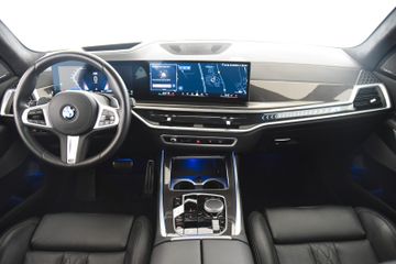 BMW X7 - 10
