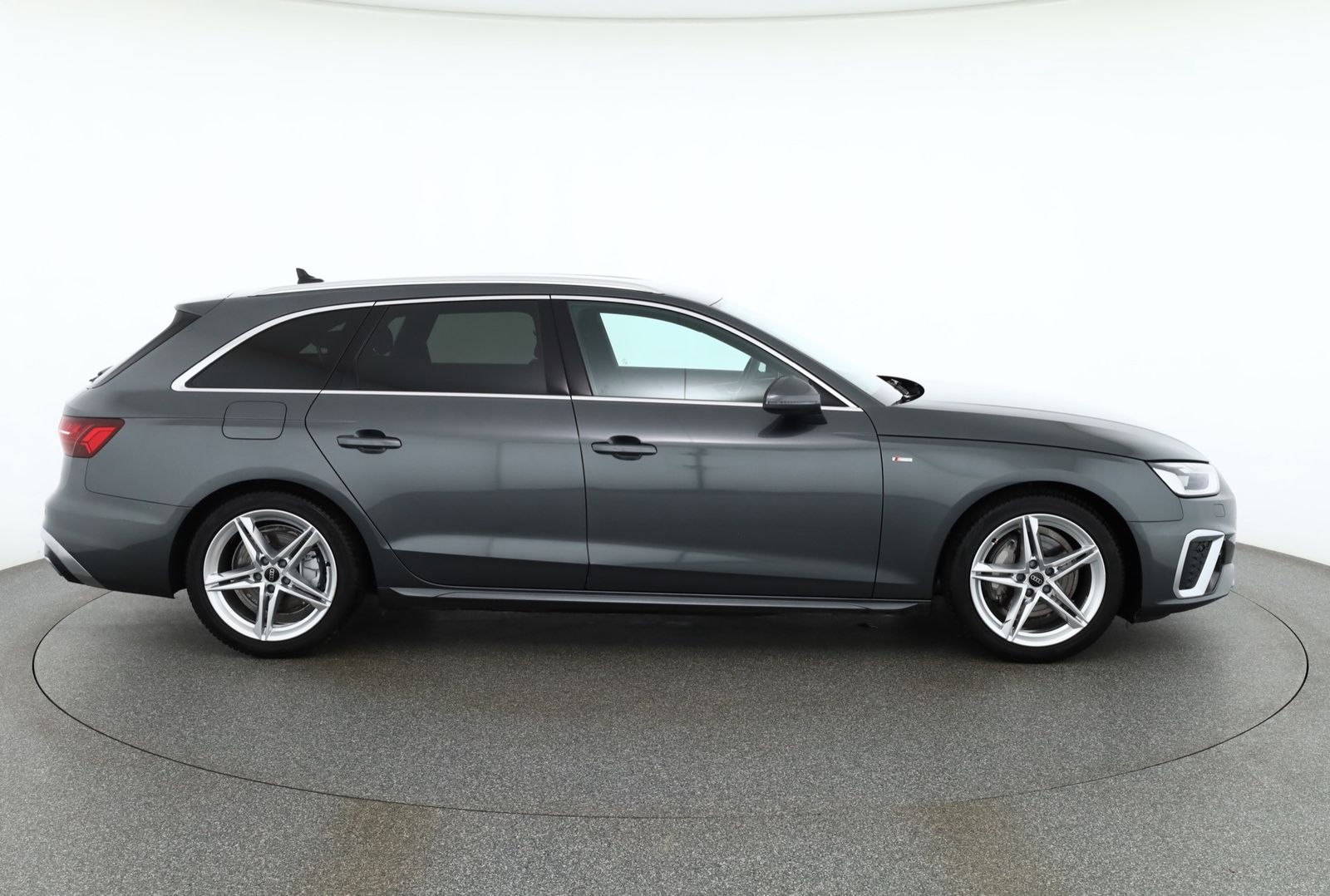 Audi A4 Avant 40 TDI S-Line quattro Aut. LED ACC Navi foto 6