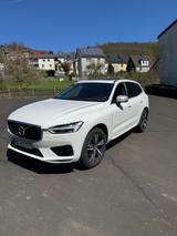 Volvo XC60 T5 AWD R Design Standheizung Apple  - Volvo XC60 von privat