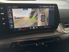 Fahrzeugabbildung BMW 218i Active Tourer M Sport --AHK/HiFi/HeadUp/ACC