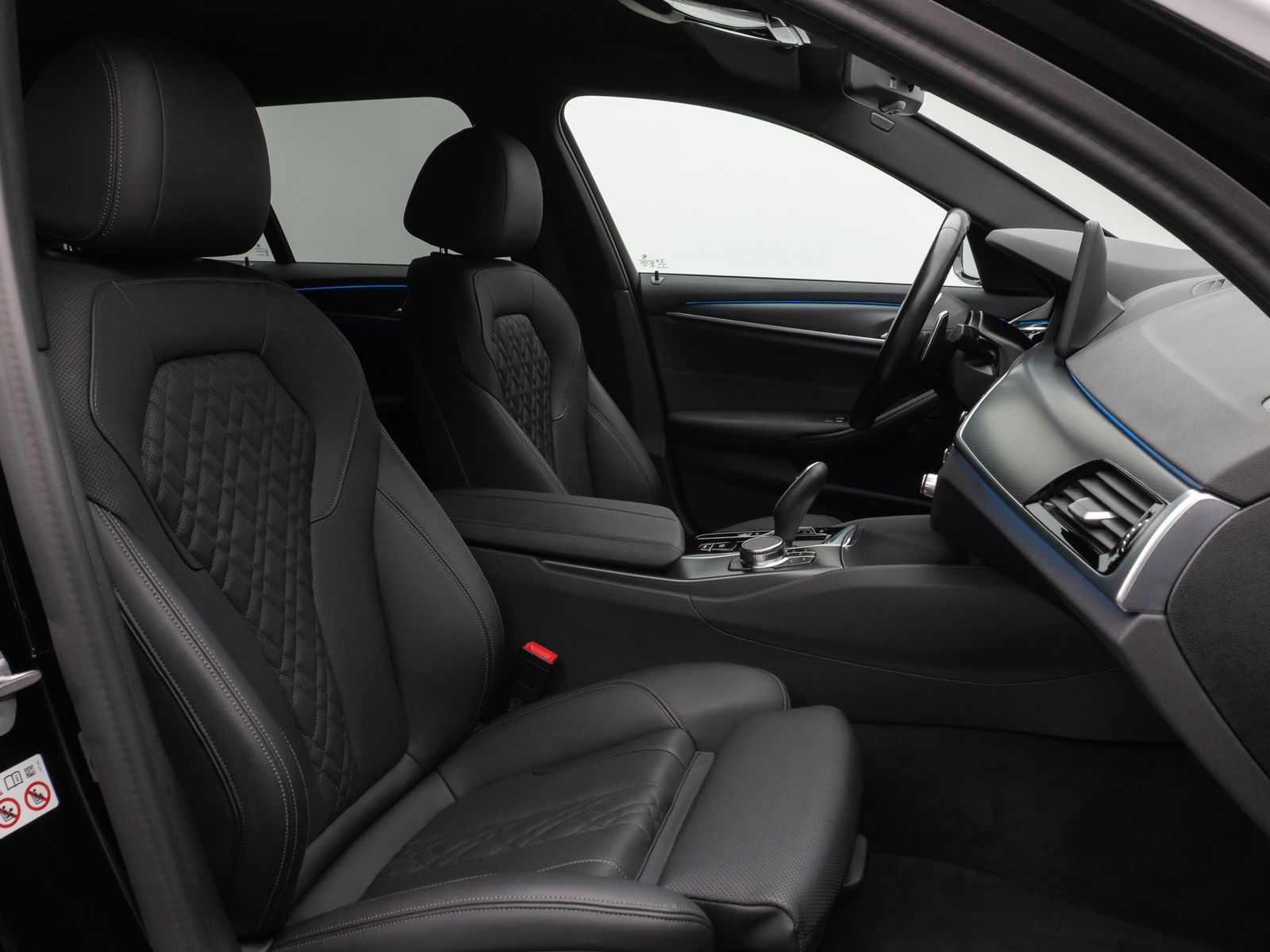 Fahrzeugabbildung BMW 530e xD M Sport Kamera Laser HUD DAB H/K Komfort