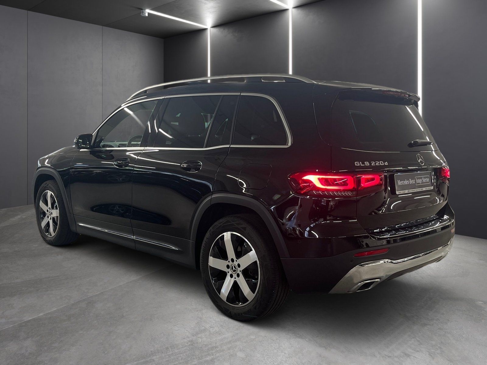 Fahrzeugabbildung Mercedes-Benz GLB 220 d Progr*360*Distr*Panorama*Standh*Multib