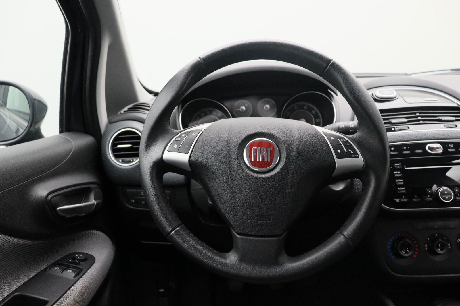 Fahrzeugabbildung Fiat Punto Evo 1.4 Dynamic