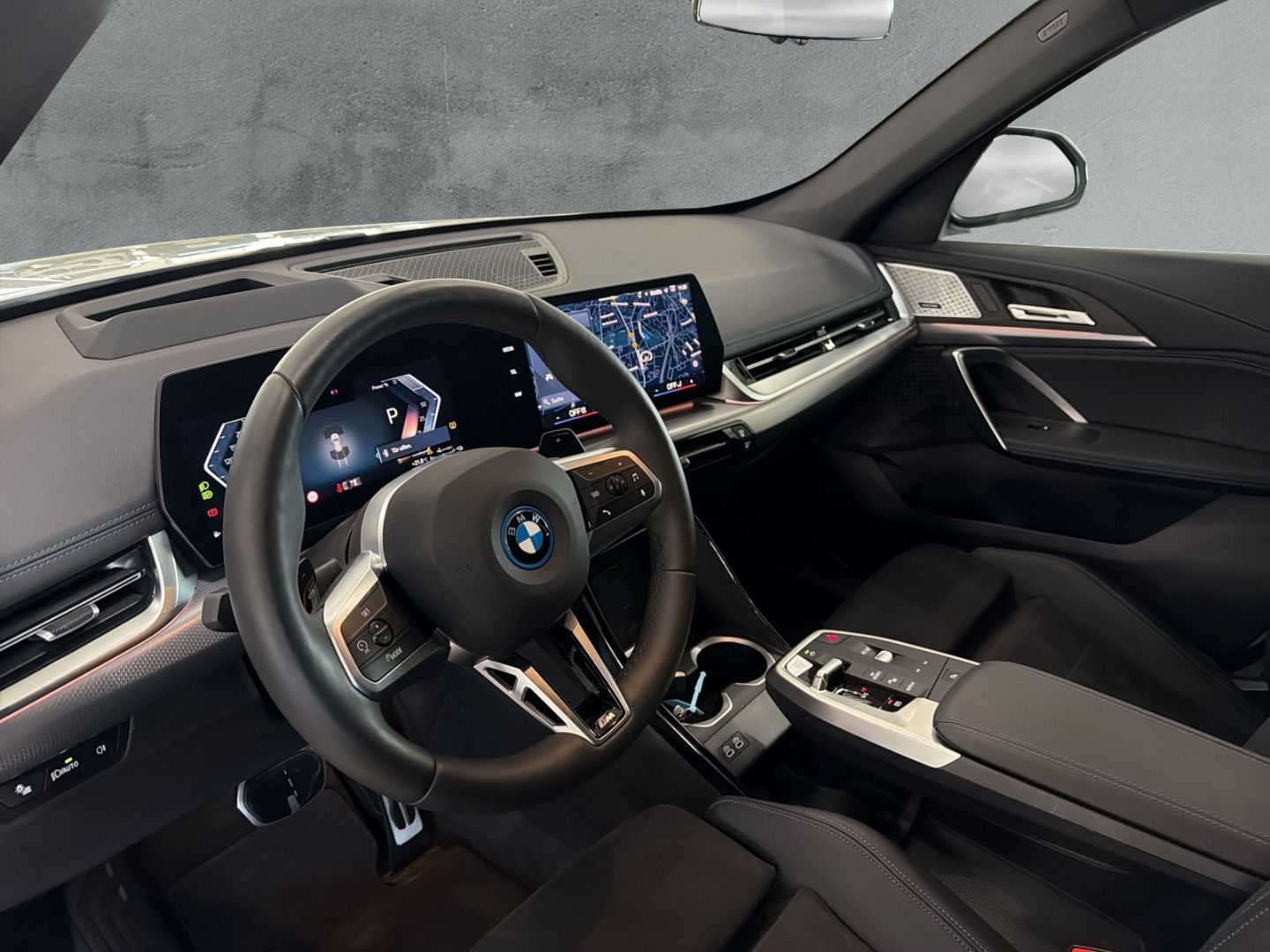 BMW X1 xDrive30e M Sport 18''LC PROF HuD AHK 360°PAR foto 9