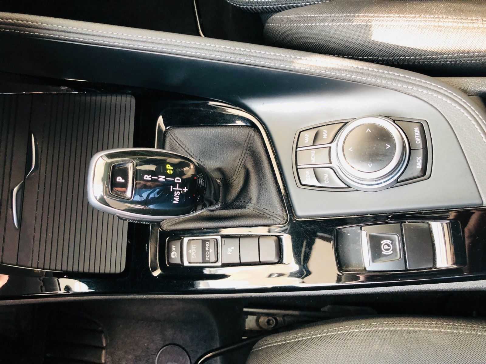 BMW X2 sDrive 20 i/ Automatik foto 15