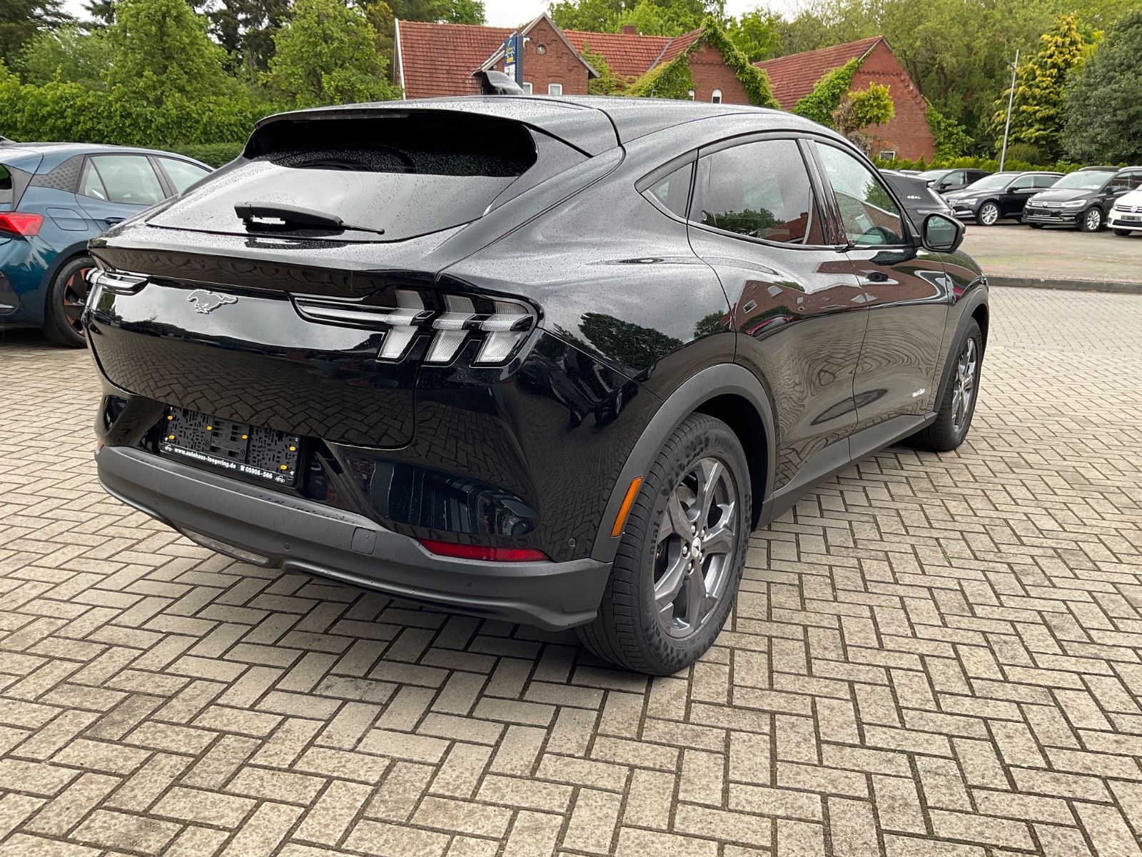 Fahrzeugabbildung Ford Mustang Mach-E Standard Range,198kW,RWD,Keyless,