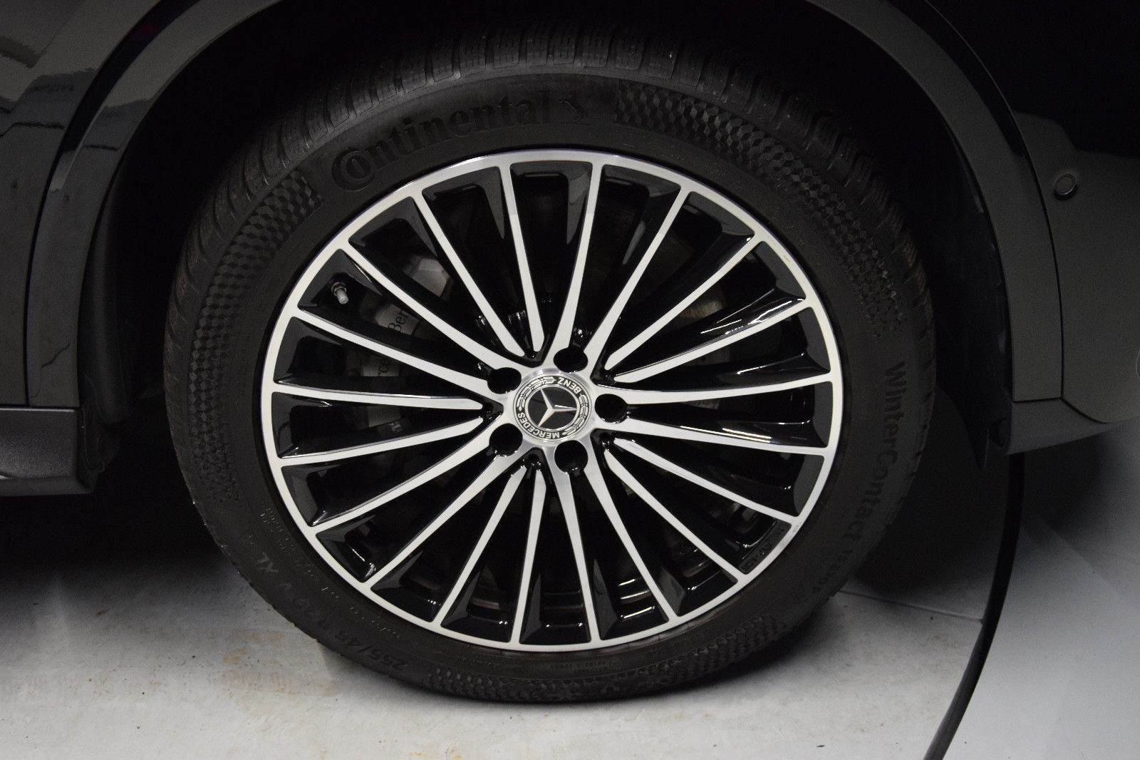 Fahrzeugabbildung Mercedes-Benz GLC 400 e 4Matic AMG Line Pano Distron. AHK 360°