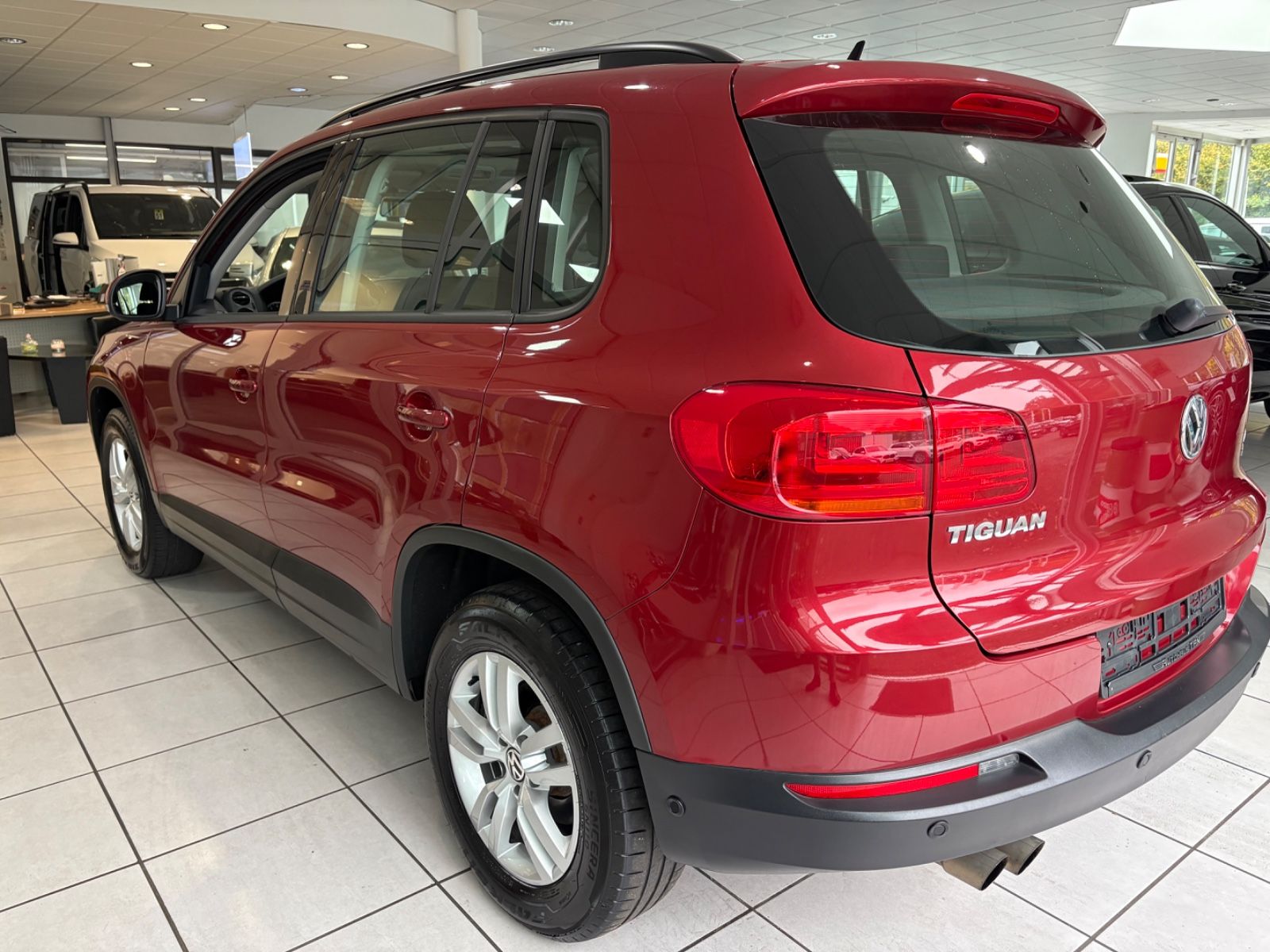 Fahrzeugabbildung Volkswagen Tiguan Trend & Fun BMT *PANORAMADACH*1.HAND*