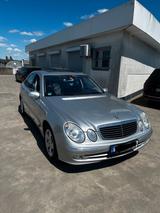 Mercedes-Benz Mercedes Benz E320 4 Matic  voll Ausstattung - Mercedes-Benz E 320: Limousine