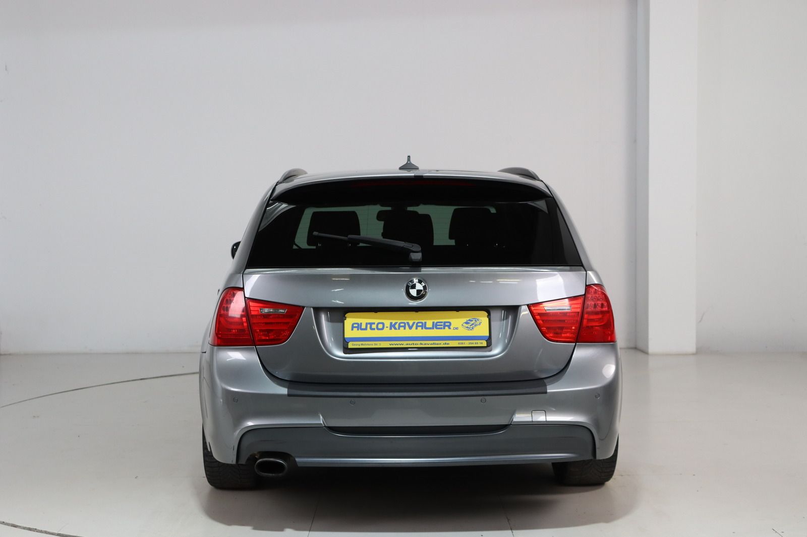 Fahrzeugabbildung BMW 320 d xDrive M-Paket * Xenon * Navi * Alcantara