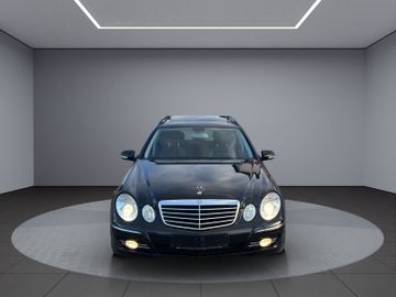 Mercedes E 220 - 2