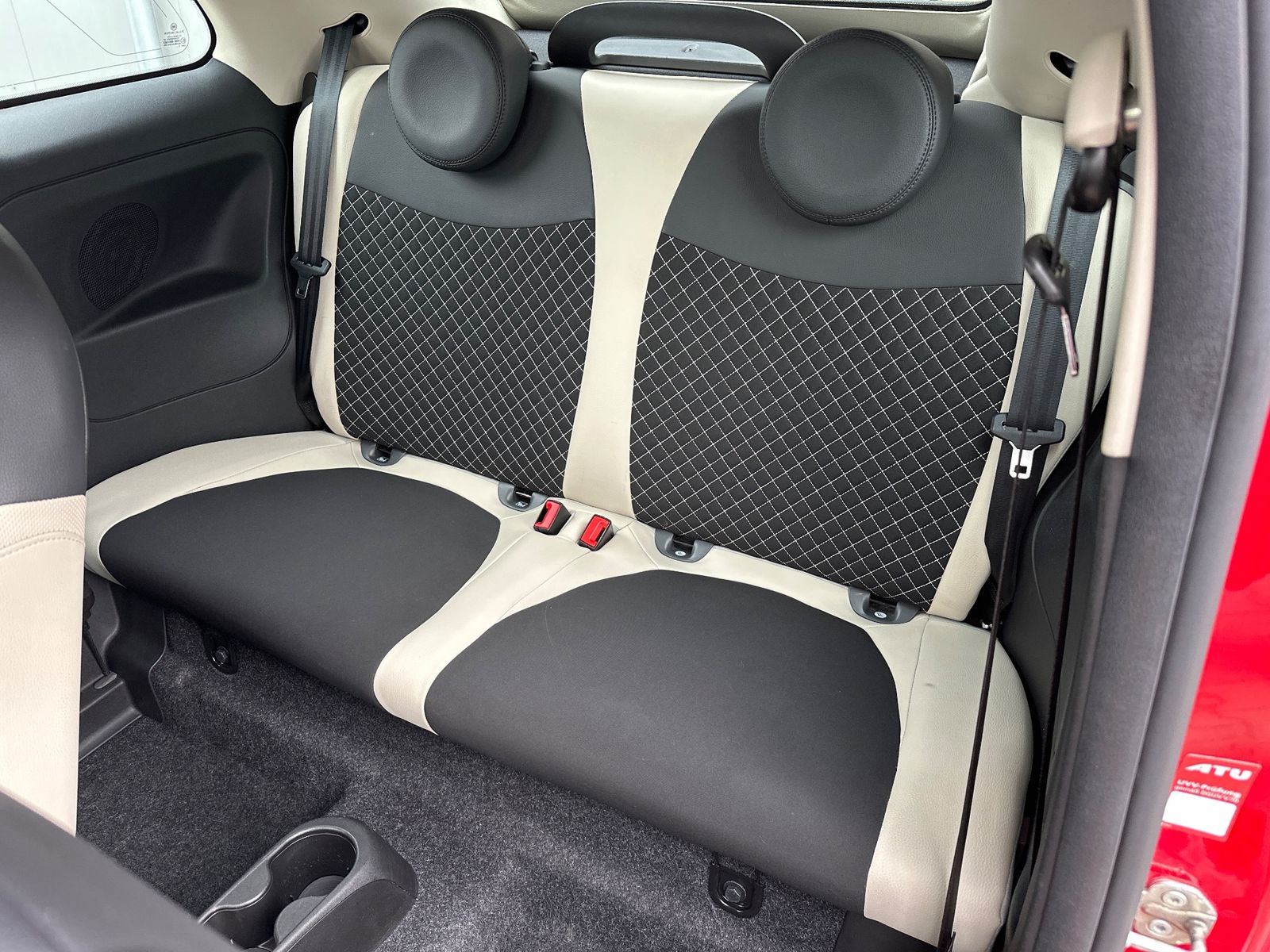 Fahrzeugabbildung Fiat 500C 1.0 GSE Mild-Hybrid Dolcevita CARPLAY