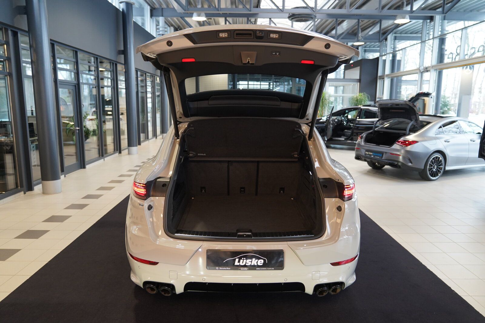 Porsche Cayenne Coupe GTS kreide Sport Classic Pano AHK foto 13