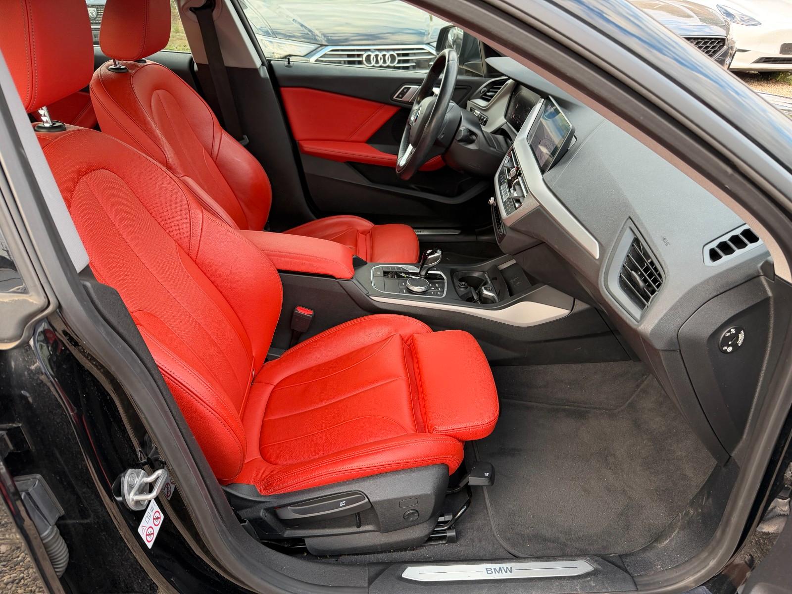 BMW 216 Gran Coupe Advantage+LEDR+LED+AHK+L/SHZ+Live