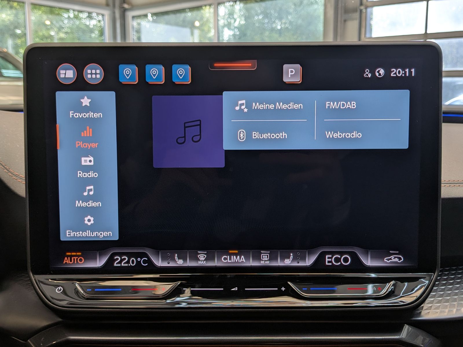 Fahrzeugabbildung CUPRA Leon 1.5 e-Hybrid MATRIX*ACC*EDGE*CARPLA*SoH100%
