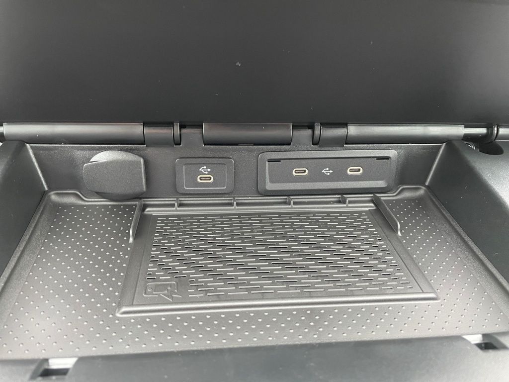 Fahrzeugabbildung Mercedes-Benz Sprinter 319 Kasten SELECT L4H2 4x4 LED AHK DIST