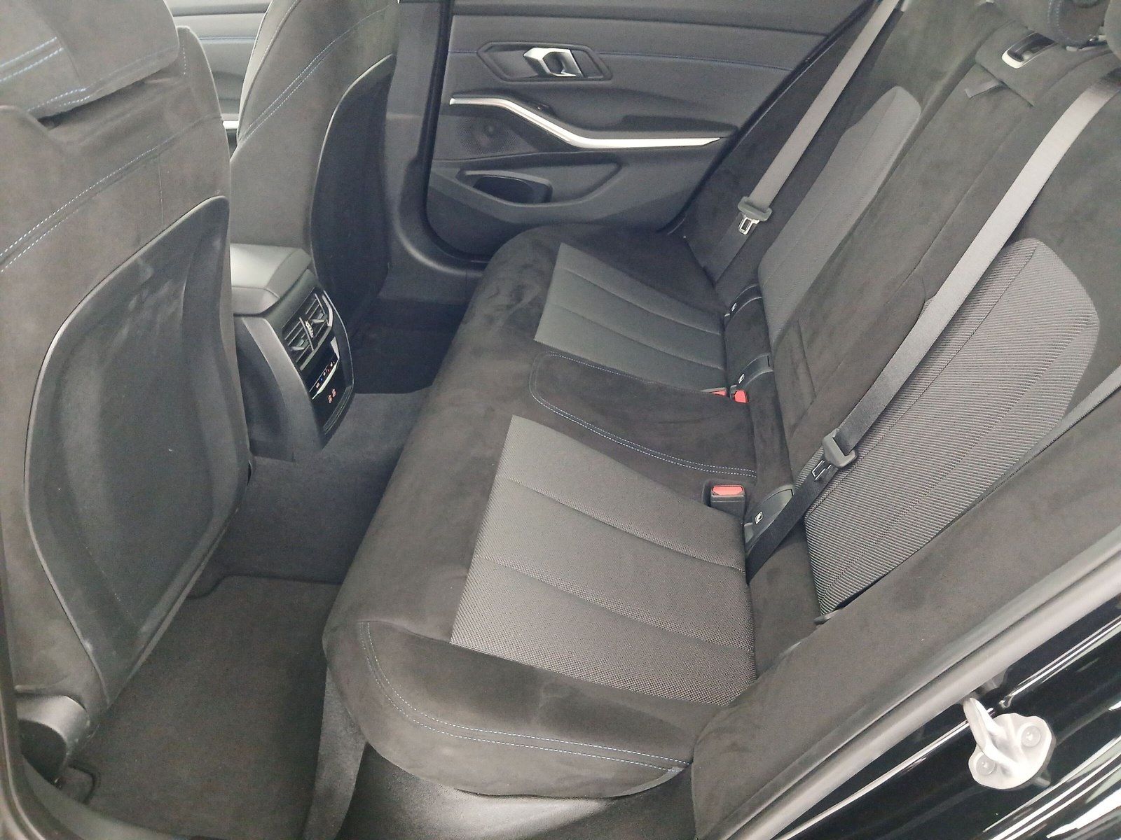 BMW 330 - Bild 12